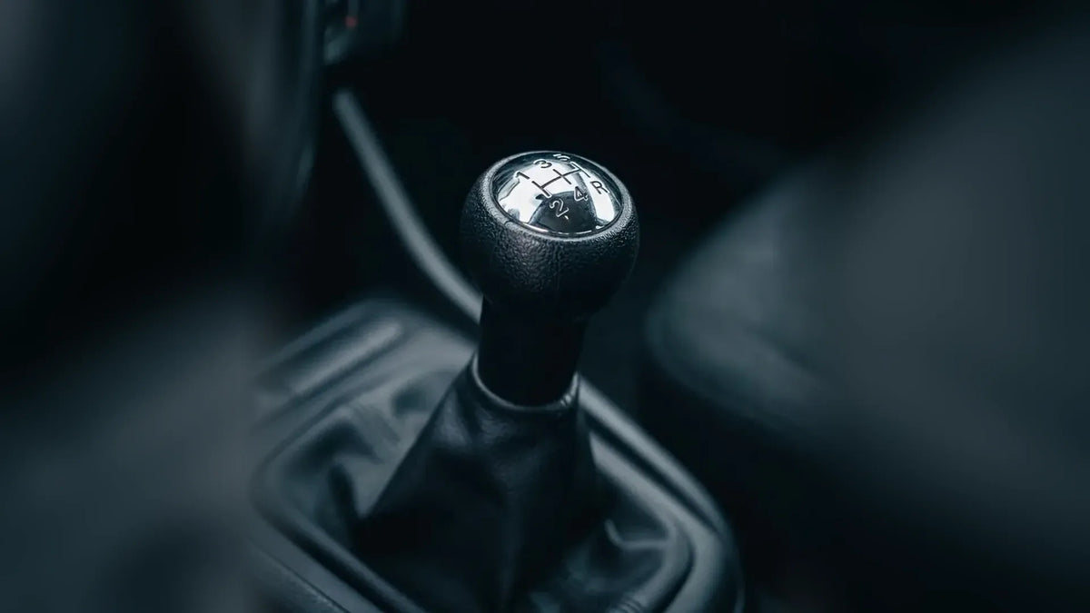 Pommeau de vitesse noir avec schéma chromé 5 vitesse compatible à la gamme Peugeot et Citroën  Image