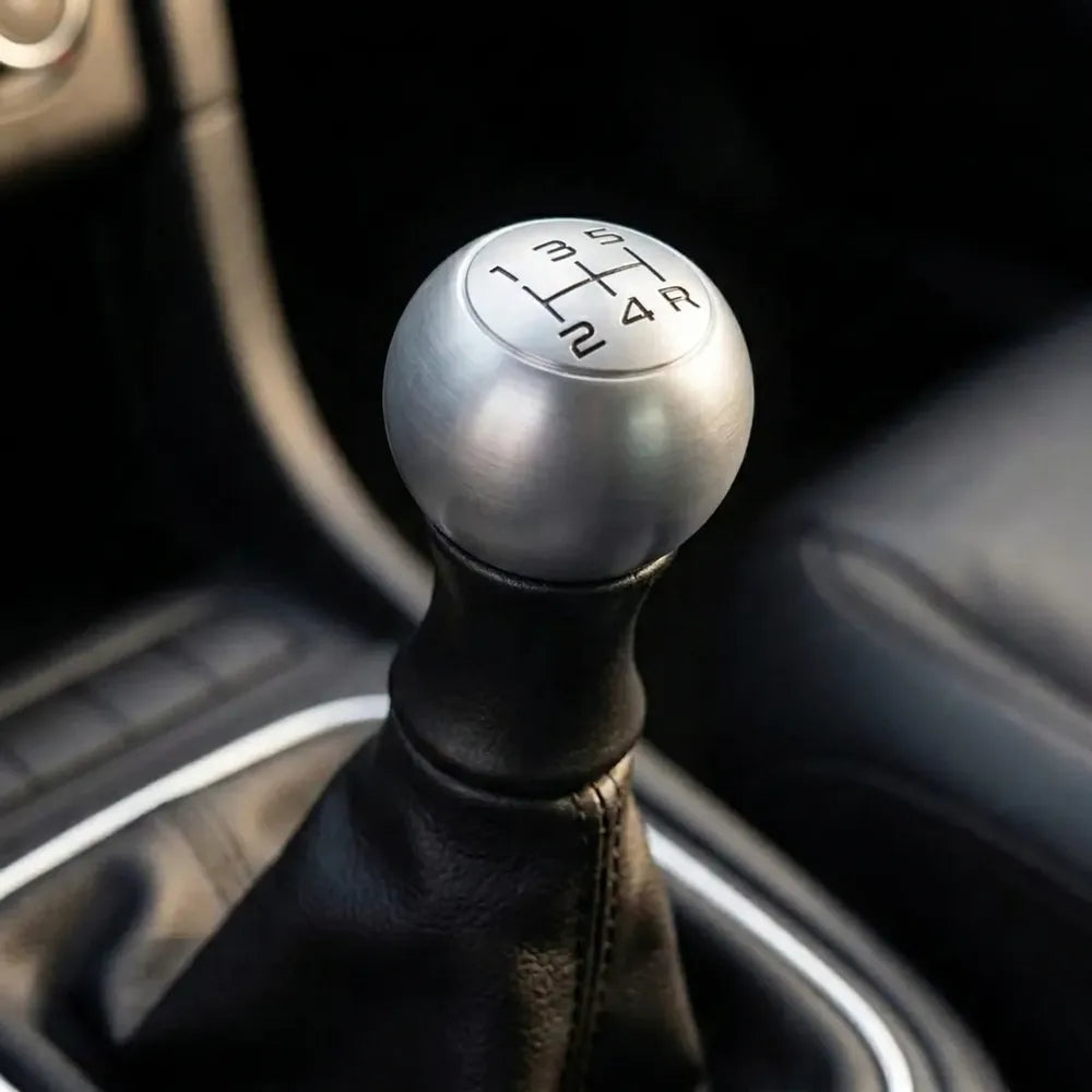Pommeau de vitesse mat C3 installé dans l'habitacle