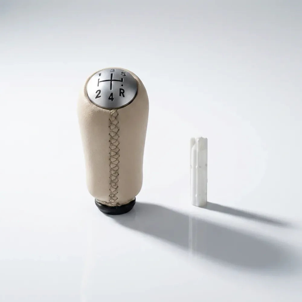 Pommeau de vitesse Clio 3 beige avec son adaptateur fourni, aucune pièce à commander séparément