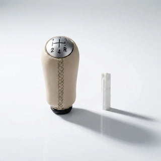 Pommeau de vitesse Clio 3 beige avec son adaptateur fourni, aucune pièce à commander séparément